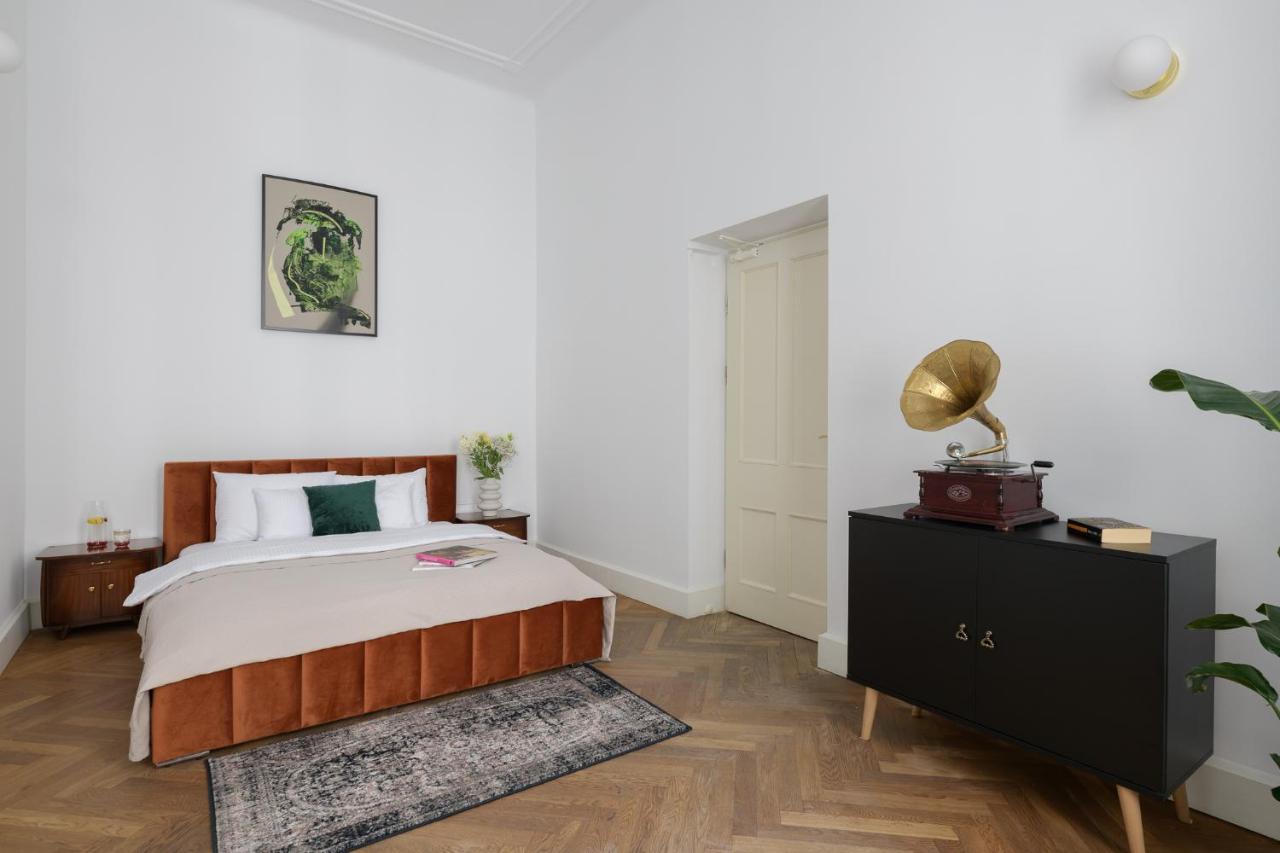 Oomph Koszyki Luxurious Apartments وارسو المظهر الخارجي الصورة