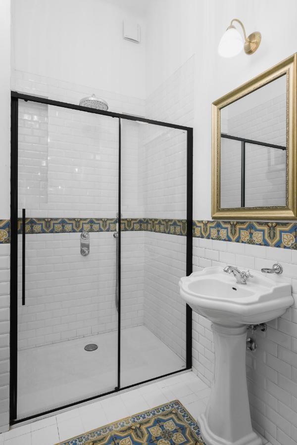 Oomph Koszyki Luxurious Apartments وارسو المظهر الخارجي الصورة