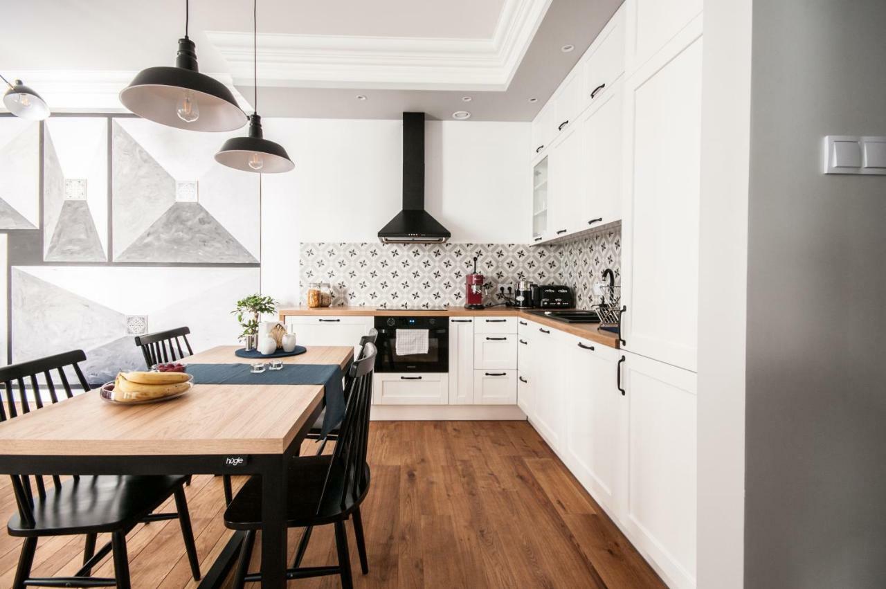 Oomph Koszyki Luxurious Apartments وارسو المظهر الخارجي الصورة